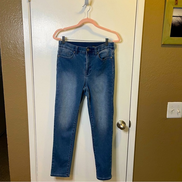 DG2 by Diane Gilman Denim - DG2 by Diane Gilman / The Shaper Skinny Jeans / compression Stretch Size 10